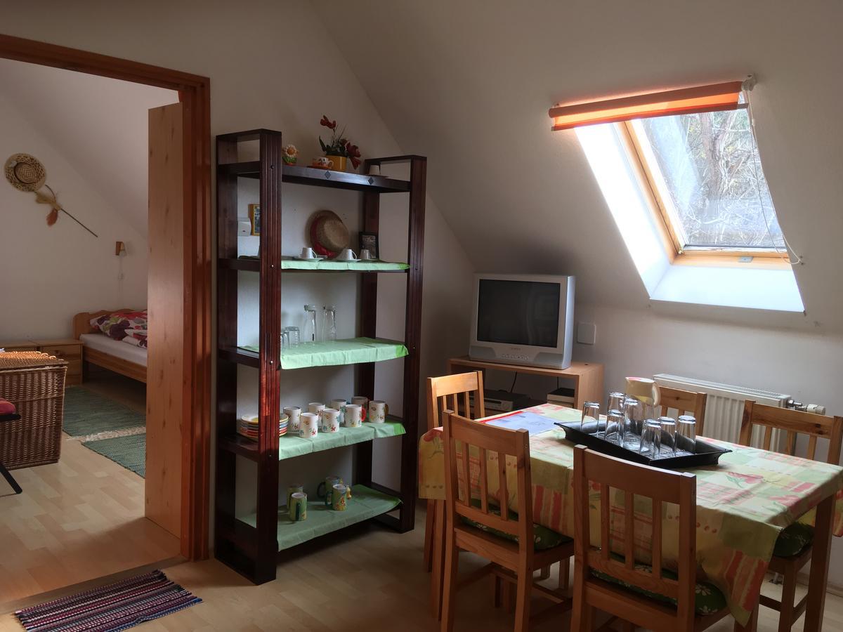 Bakonyi Apartmanhaz Eplény Dış mekan fotoğraf